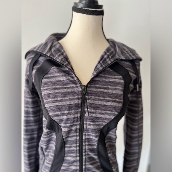 Lululemon Stride Jacket Hoodie Zip Up - Picture 2 of 16